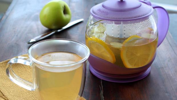 Thé vert au citron pour perdre du poids : comment boire, bienfaits et recettes Thé vert au citron : bienfaits